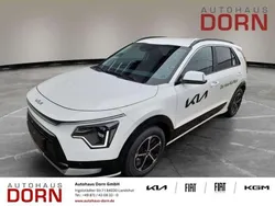 Weiß Neu 2025 Kia Niro Spirit SUV | 35.990 € (Etwas zu teuer)