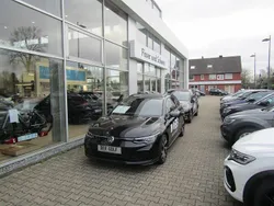 Schwarz Gebraucht 2025 VW Golf VIII R-line Kombi | 36.950 € (Teuer)