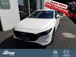 Weiß Gebraucht 2022 Mazda 3 Selection Limousine | 18.490 € (Fairer Preis)