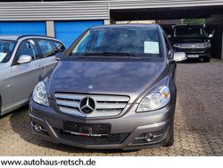 Grau Gebraucht 2011 Mercedes B160 Van / Kleinbus | 6.800 € (Fairer Preis)