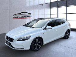 Weiß Gebraucht 2016 Volvo V40 Ocean Race Kombi | 13.490 €