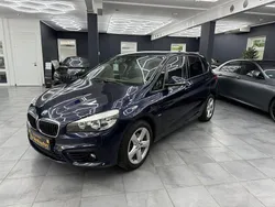 Blau Gebraucht 2017 BMW 216 Active Tourer Sport Line Van / Kleinbus | 9.499 € (Fairer Preis)