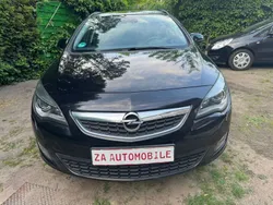 Schwarz Gebraucht 2011 Opel Astra Design Edition Kombi | 2.900 € (Superpreis)