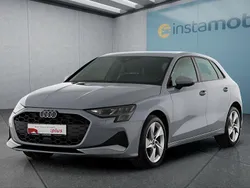 Grau Gebraucht 2024 Audi A3 Limousine | 33.899 € (Guter Preis)