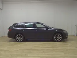 Schwarzmagic perleffekt Gebraucht 2022 Skoda Octavia Style Kombi | 21.780 € (Guter Preis)
