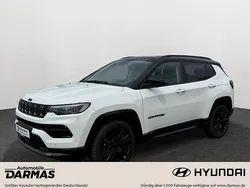 Weiss Gebraucht 2024 Jeep Compass Summit SUV | 30.490 € (Fairer Preis)