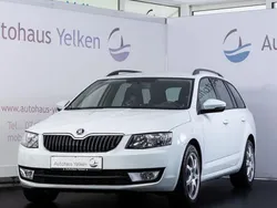 Weiss Gebraucht 2015 Skoda Octavia Limousine | 7.990 € (Guter Preis)