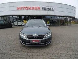 Grau Gebraucht 2020 Skoda Octavia Style Kombi | 9.790 € (Guter Preis)