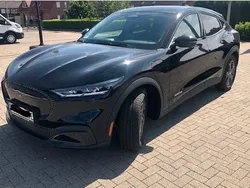 Schwarz Gebraucht 2021 Ford Mustang Mach-E SUV | 36.590 € (Etwas zu teuer)