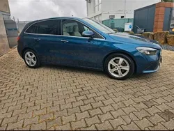 Blau Gebraucht 2019 Mercedes B220 Progressive Van / Kleinbus | 21.460 € (Fairer Preis)
