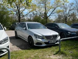 Grau Gebraucht 2013 Mercedes E300 Limousine | 10.000 €