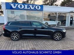 Schwarz Gebraucht 2018 Volvo V60 Momentum Kombi | 21.950 € (Guter Preis)