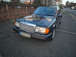 Schwarz Gebraucht 1991 Mercedes E300 Sportline Limousine | 13.000 €