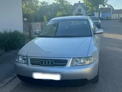 Silber Gebraucht 2002 Audi A3 Attraction Limousine | 950 € (Guter Preis)