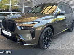 Braun Neu 2025 BMW X7 Performance SUV | 111.900 € (Superpreis)
