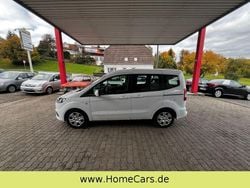 Weiß Gebraucht 2020 Ford Tourneo Courier Trend Van / Kleinbus | 7.999 € (Guter Preis)