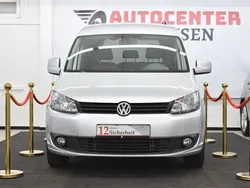 Silber Gebraucht 2011 VW Caddy Trendline Van / Kleinbus | 9.999 € (Etwas zu teuer)