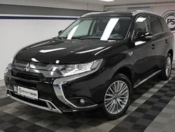 Schwarz Gebraucht 2020 Mitsubishi Outlander P-HEV SUV | 19.299 € (Fairer Preis)