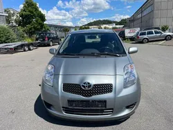 Grau Gebraucht 2006 Toyota Yaris Limousine | 790 € (Superpreis)