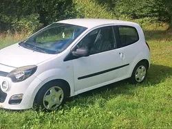 Weiß Gebraucht 2014 Renault Twingo Kleinwagen | 2.550 €