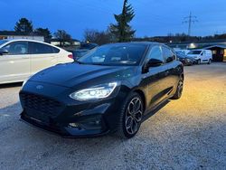 Shadow black Gebraucht 2019 Ford Focus ST-Line Limousine | 14.890 € (Fairer Preis)