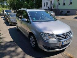 Silber Gebraucht 2007 VW Touran Trendline Van / Kleinbus | 3.000 € (Fairer Preis)