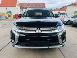Schwarz Gebraucht 2018 Mitsubishi Outlander Top SUV | 16.900 € (Fairer Preis)