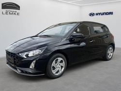 Grün (mangrove green oder andere !) Neu 2025 Hyundai i20 Select Kleinwagen | 16.520 € (Guter Preis)