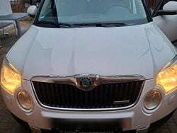Weiß Gebraucht 2011 Skoda Yeti SUV | 5.200 € (Guter Preis)