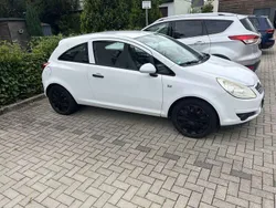 Weiß Gebraucht 2008 Opel Corsa Limousine | 1.450 € (Guter Preis)