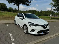 Weiß Gebraucht 2022 Renault Clio V Business Kleinwagen | 11.999 € (Superpreis)