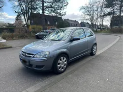 Grau Gebraucht 2005 Opel Corsa Kleinwagen | 650 € (Guter Preis)
