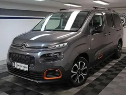 Grau Gebraucht 2021 Citroën Berlingo Van / Kleinbus | 25.990 €
