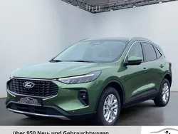 Bursting green Gebraucht 2024 Ford Kuga Titanium SUV | 32.678 € (Superpreis)