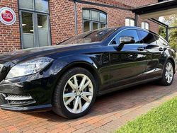 Schwarz (obsidianschwarz metalliclack) Gebraucht 2013 Mercedes CLS350 Shooting Brake Kombi | 14.900 € (Teuer)