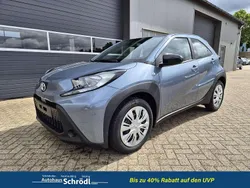 Celestite grey metallic Neu 2025 Toyota Aygo Business Edition Kleinwagen | 17.990 €