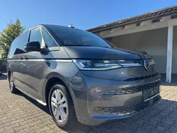 Grau Gebraucht 2023 VW T7 Style Van | 57.990 € (Etwas zu teuer)