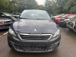 Grau Gebraucht 2014 Peugeot 308 Access Limousine | 2.990 € (Fairer Preis)