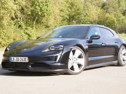 Schwarz Gebraucht 2022 Porsche Taycan Sport Turismo Limousine | 64.000 € (Fairer Preis)