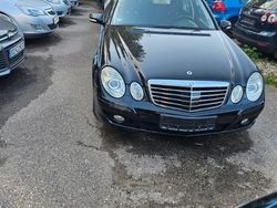 Schwarz Gebraucht 2006 Mercedes E220 Limousine | 3.590 € (Guter Preis)