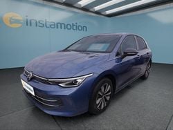 Blau Gebraucht 2025 VW Golf VIII Kleinwagen | 24.249 € (Guter Preis)