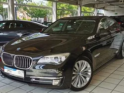Schwarz Gebraucht 2015 BMW 730 Exclusive Limousine | 22.990 € (Fairer Preis)