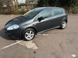 Grau Gebraucht 2008 Fiat Grande Punto Kleinwagen | 1.400 € (Fairer Preis)