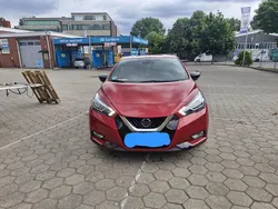 Rot Gebraucht 2017 Nissan Micra Kleinwagen | 9.000 €