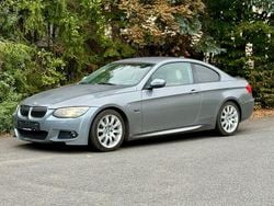 Spacegrau metallic Gebraucht 2011 BMW 330 Sport Line Coupé | 10.999 € (Superpreis)