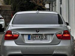 Silber Gebraucht 2008 BMW 330 M Sport Limousine | 14.999 €
