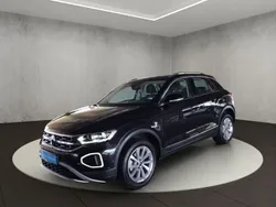 Schwarz Gebraucht 2024 VW T-Roc Style SUV | 31.750 € (Etwas zu teuer)