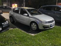 Silber Gebraucht 2006 Opel Astra Limousine | 1.700 € (Fairer Preis)