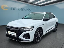 Weiß Gebraucht 2025 Audi Q8 e-tron SUV | 81.699 €