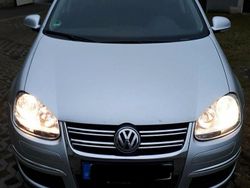 Silber Gebraucht 2006 VW Jetta Limousine | 2.999 € (Guter Preis)